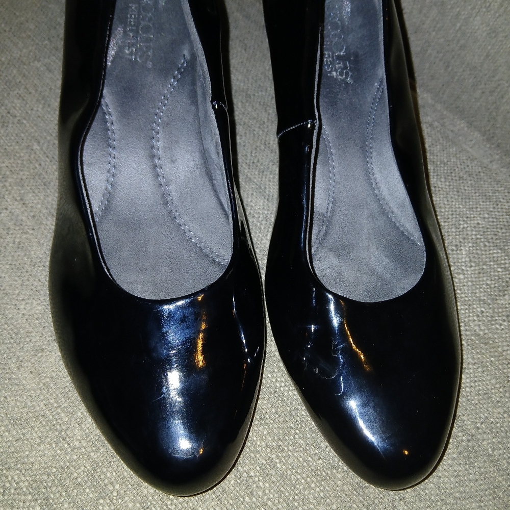 Elegant Black Aerosoles Women's Heels. Size 8.5 - Picture 7 of 16